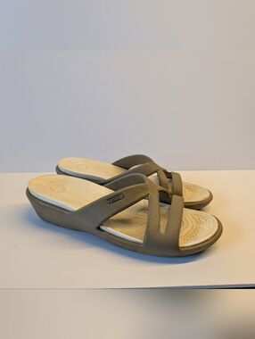 CROCS Women’s Patricia Taupe Wedge Slide Sandals Size 9